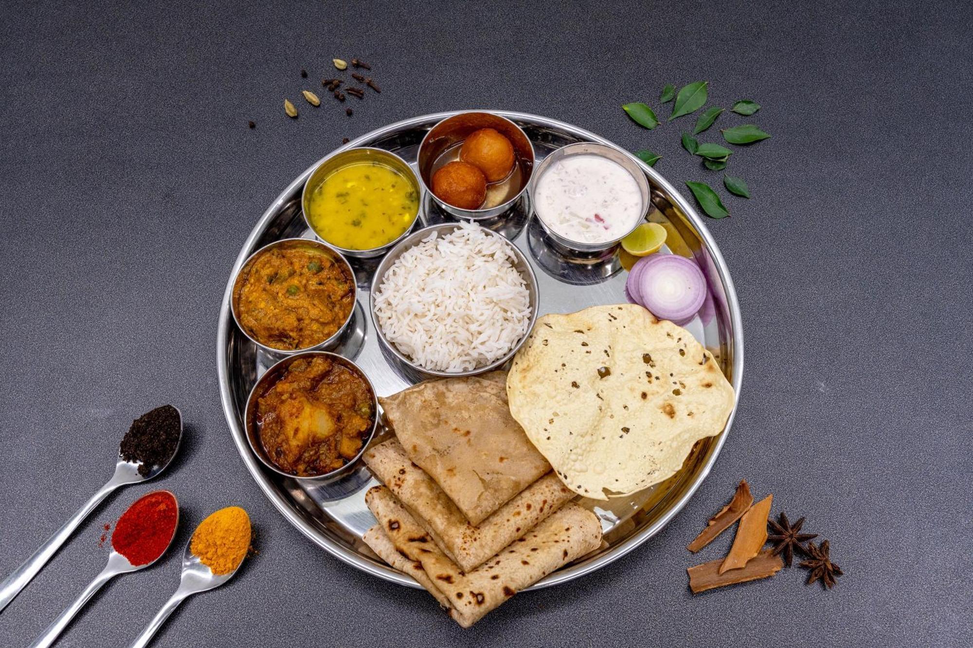 Hotel Darshan Executive Tuljapur المظهر الخارجي الصورة